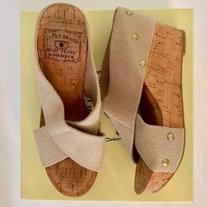 Luck Brand Tan Wedges